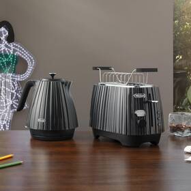Rýchlovarná kanvica De'Longhi KBD 2001.BK čierna

 obrázok produktu 6 z 6