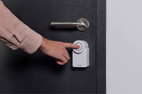 Zámok Nuki Smart Lock Go biely

 obrázok produktu 2 z 3