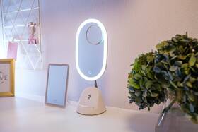 Stolná lampička IMMAX LED kozmetické zrkadlo FACE 3v1, stojan s Qi nabíjaním 18W biela

 obrázok produktu 13 z 15