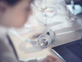 Slúchadlá Bang & Olufsen Portal Xbox sivá

 obrázok produktu 7 z 9