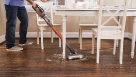 Tyčový vysávač Black-Decker BHFEV182C-QW (s batériou) 

 obrázok produktu 7 z 19