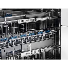 Umývačka riadu Electrolux EEM48200IX 

 obrázok produktu 3 z 7