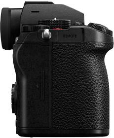 Digitálny fotoaparát Panasonic DC-S5DN + S-R1840 čierny

 obrázok produktu 9 z 9