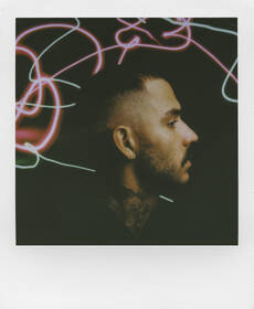 Instantný fotoaparát Polaroid Now+ Gen 3 Bundle Color Film (8 ks) čierny

 obrázok produktu 5 z 6