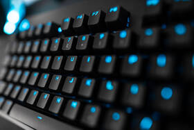 Klávesnica Logitech G Pro, GX Blue Clicky, US čierna

 obrázok produktu 9 z 9
