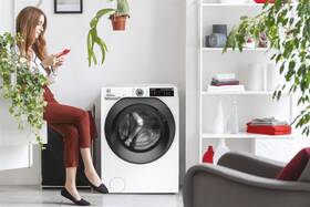 Práčka Hoover HW4 37XMBB/1-S biela farba
