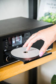Mikro HiFi systém JVC RD-E984B čierny

 obrázok produktu 10 z 12