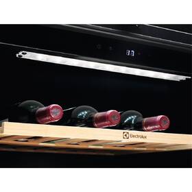 Vínotéka Electrolux EWUS052B5B čierna

 obrázok produktu 4 z 9