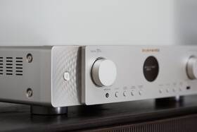 AV Receiver MARANTZ CINEMA 70S strieborný

 obrázok produktu 5 z 7