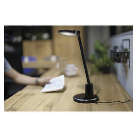 Stolná lampa EMOS WESLEY čierna

 obrázok produktu 9 z 13