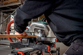 Píla úkosová Metabo KGS 254 M Set 613254900 

 obrázok produktu 11 z 14