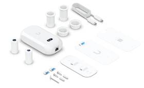 IP kamera Ubiquiti UniFi Protect UVC-AI-Theta indoor, 2 kamery 8 a 6 Mpx, PoE napájanie, LAN 1Gb biela

 obrázok produktu 2 z 2