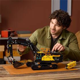 Stavebnica LEGO® Technic 42215 Bagr Volvo EC500 Hybrid 

 obrázok produktu 8 z 9