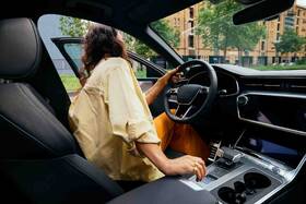 Cestovný asistent Tomtom TOM čierna

 obrázok produktu 9 z 11
