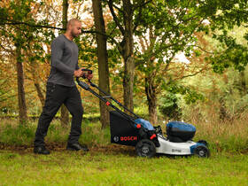 Kosačka Bosch Professional GRA 18V2-46SP (s baterií) 

 obrázok produktu 3 z 10