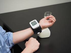 Tlakomer na zápästie iHealth START BPW čierny/biely

 obrázok produktu 3 z 4