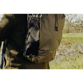 Batoh Peak Design Outdoor Backpack 25L zelený

 obrázok produktu 9 z 12