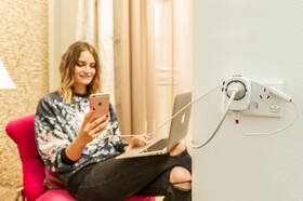 Cestovný adaptér SKROSS PRE Light USB World, UK+USA+Austrália/Čína, 2x USB-A, vr. adaptéra 

 obrázok produktu 7 z 11