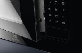 Mikrovlnná rúra Electrolux LMS4253TMX čierna

 obrázok produktu 3 z 7