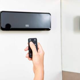 Teplovzdušný ventilátor Black+Decker BXWSH2000E čierny

 obrázok produktu 6 z 7