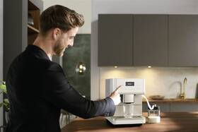 Automatický kávovar Miele CM 6360 biely

 obrázok produktu 5 z 5