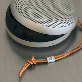 Prenosný reproduktor Bang & Olufsen Beosound A1 (3rd Gen) strieborný

 obrázok produktu 6 z 8