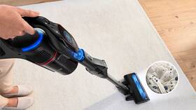 Tyčový vysávač Bosch BCS1051POW čierny/červený

 obrázok produktu 3 z 23