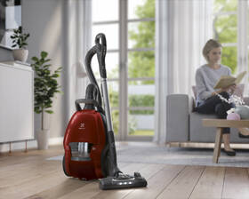 Podlahový vysávač Electrolux PD91-ANIMA červený

 obrázok produktu 11 z 27
