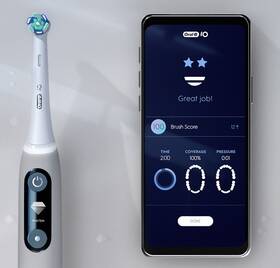 Zubná kefka Oral-B Black Lava čierna

 obrázok produktu 8 z 15