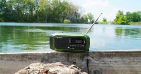 Rádioprijímač Blaupunkt ER20GR Survival čierny/zelený

 obrázok produktu 7 z 9