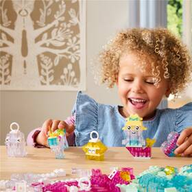 Stavebnica LEGO® Classic 11040 Kúzelná priehľadná krabička 

 obrázok produktu 6 z 9
