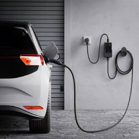 Nabíjacia stanica dé pro elektromobily 3kW s 7m kabelem, verze s CZ aplikací čierna

 obrázok produktu 2 z 6