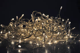 Vianočné osvetlenie Solight záves - cencúle, 120 LED, 3m x 0,7m + 6m, vonkajšie, teplá biela 

 obrázok produktu 1 z 4